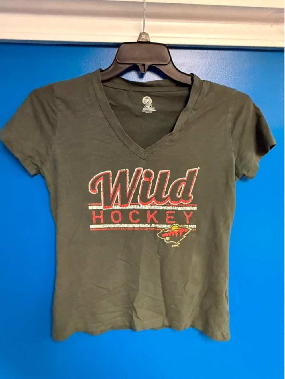 Minnesota Wild NHL Womens V-Neck T-Shirt Olive Green Small 4/6